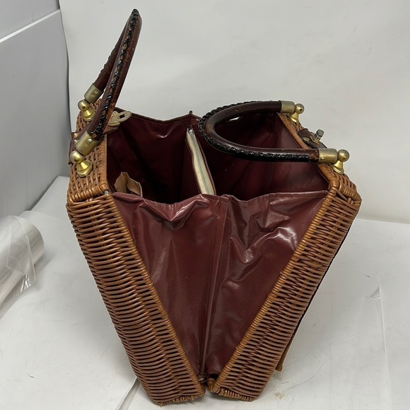 Vintage 1960s Equestrian Novelty Wicker and Leather Structured Handbag - Picture 11 of 16
